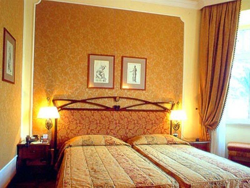 Hotel Villa Morgagni Rome Bagian luar foto