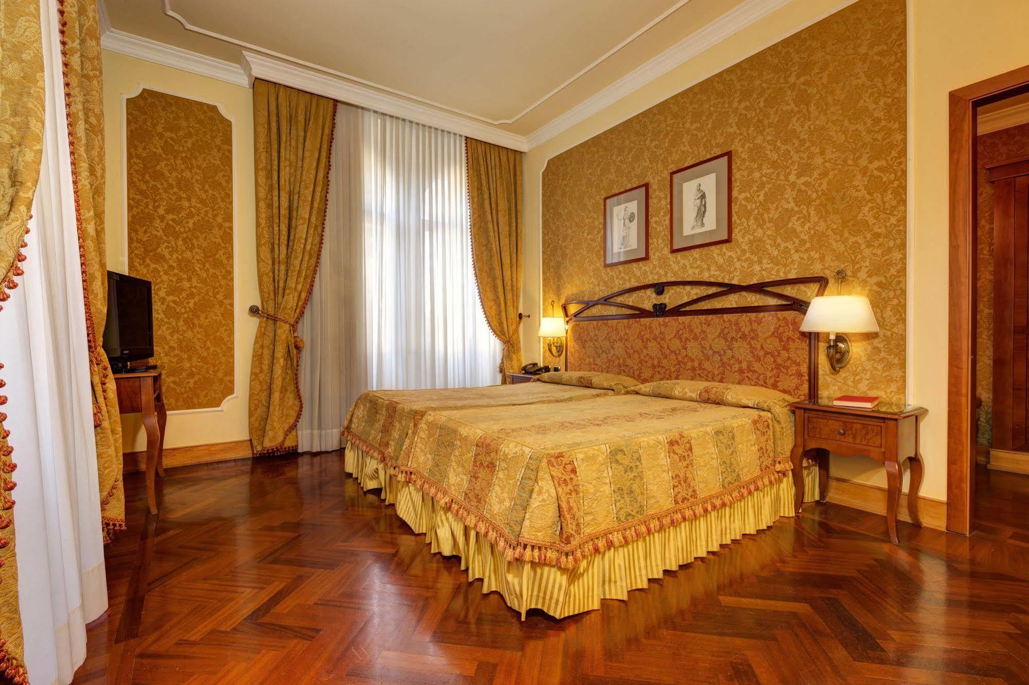 Hotel Villa Morgagni Rome Bagian luar foto