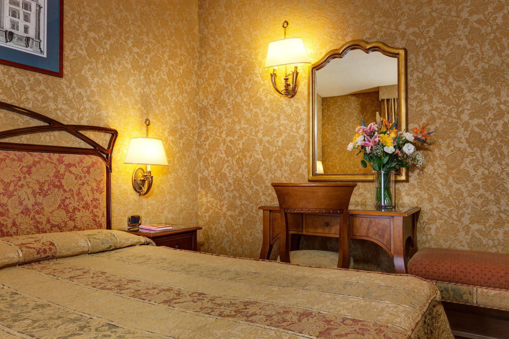Hotel Villa Morgagni Rome Bagian luar foto